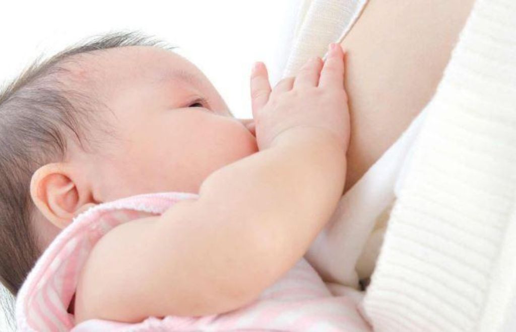10 Marvellous Reasons on Why You Should Breastfeed - Lovemère