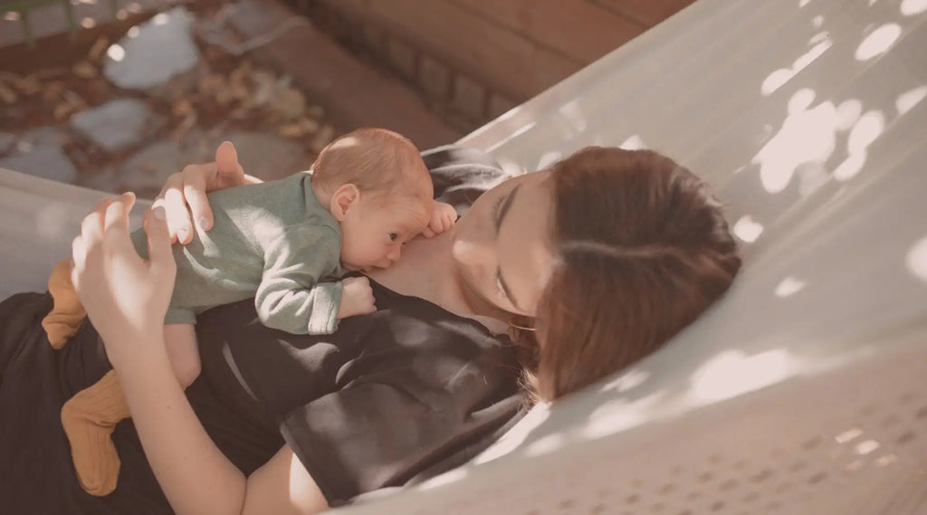 Breastfeeding in Singapore's Heat: What Actually Helps