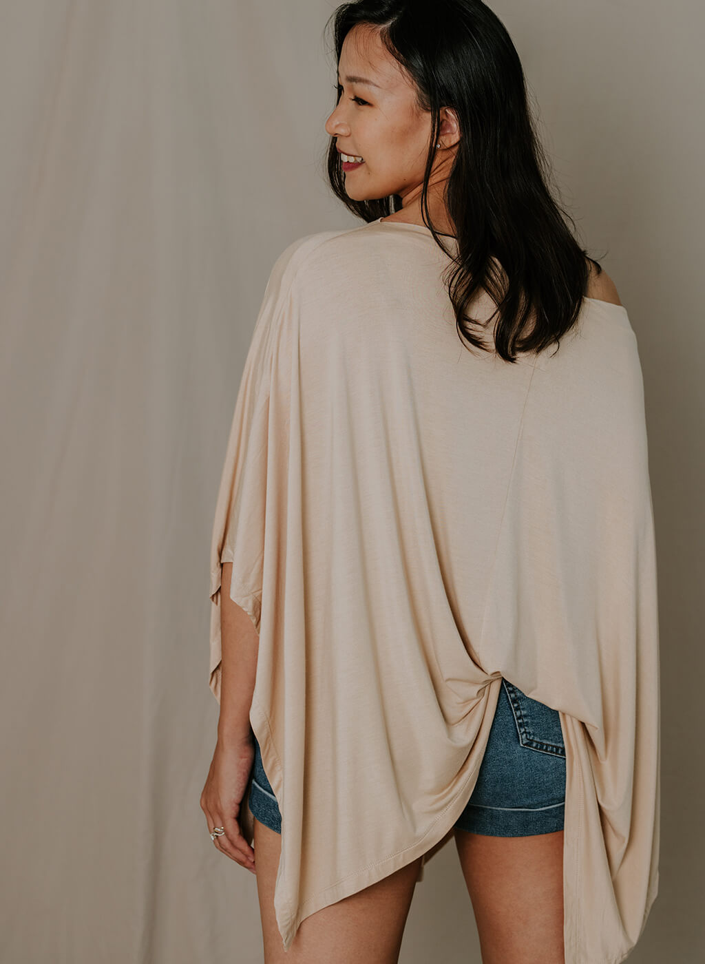 Lovemère Buttery Nursing Cover