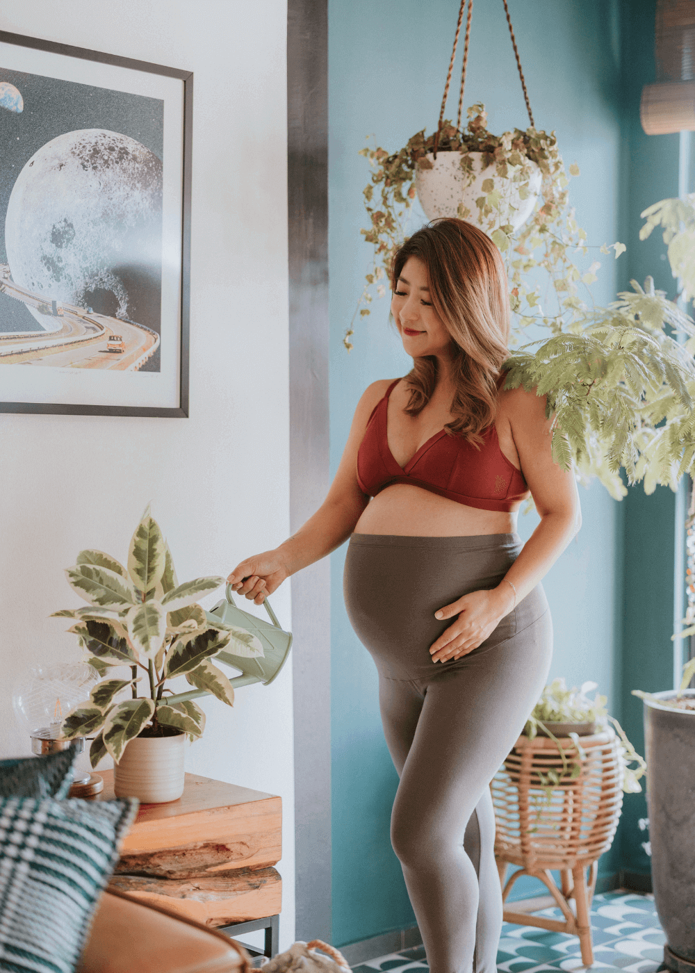 Stella Ng Wearing Brooklyn Triangle Bra and Maternity Leggings